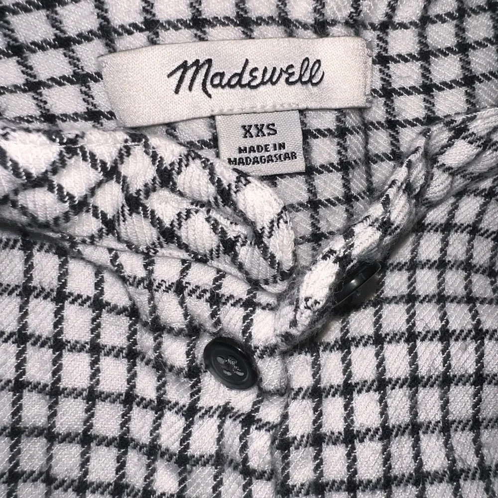Madewell🦎Bell Sleeve Windowpane Button Down 🌵